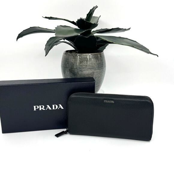 Prada Black Leather Continental Wallet with Box SHW - Picture 11 of 11